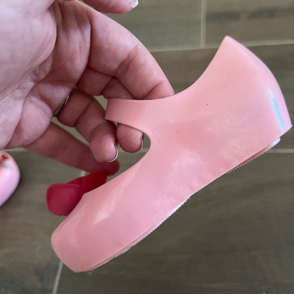 Disney x Mini Melissa Pink Rose Beauty and the Beast Belle Toddler Shoes - Picture 5 of 6